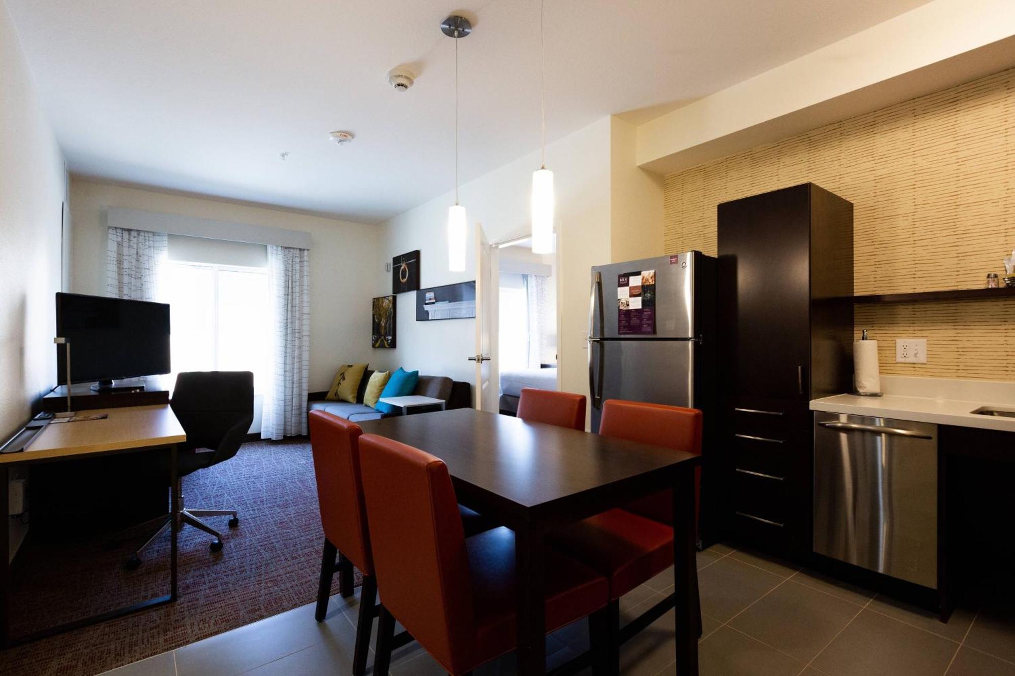 By Marriott North/quail Springs Hotel Oklahoma City