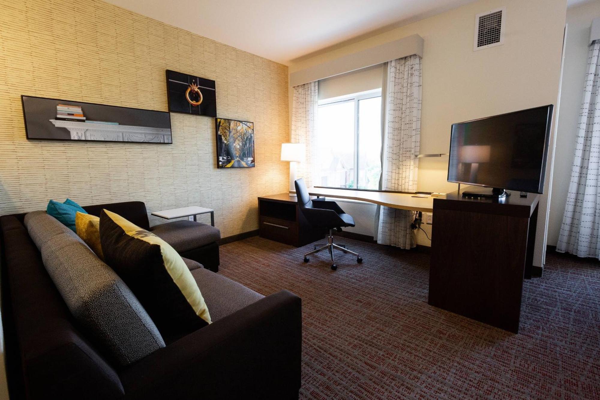 Hotel By Marriott North/quail Springs Oklahoma City